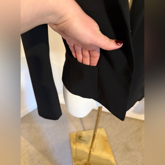Elie Tahari Black Structured Blazer – Classic Tailored Fit - XS - Picture 6 of 13